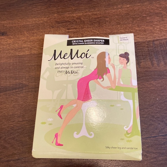 New MeMoi Black Sheer Nylons Pantyhose Stockings HOISERY SZ QUEEN 2 PLUS SIZE - Picture 2 of 7